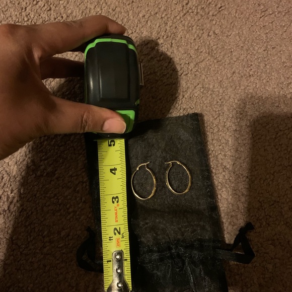 Gold hoop earrings - Picture 2 of 5